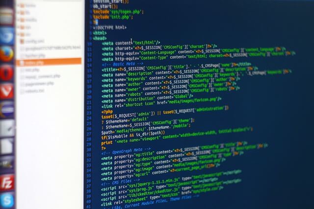 Imagen del código de la computadora en una pantalla de computadora